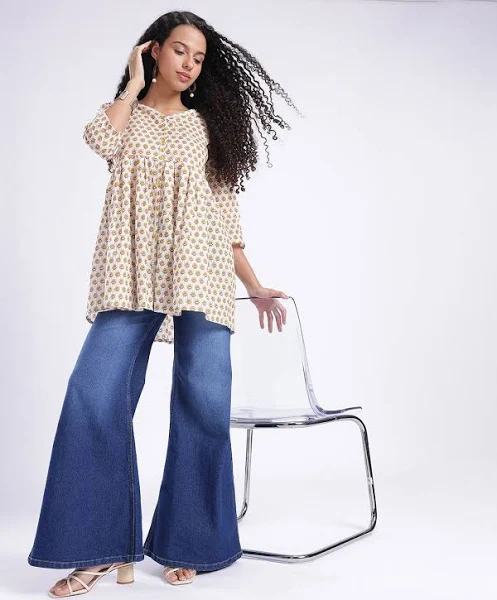 glitchez Floral Printed V-Neck A-line Kurti